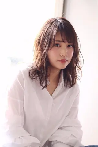 ミディアム Relais 覚王山のヘアスタイル