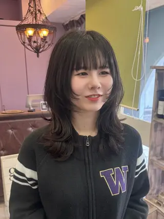 セミロング ウルフ/レイヤー /髪質改善　ナユタのヘアスタイル