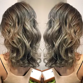 セミロング カラー シールエクステ⭐️ オオミタクヤのヘアスタイル