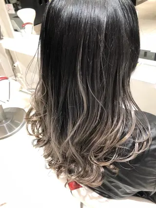 セミロング カラー 横倉 宏樹のヘアスタイル