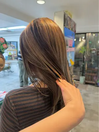 セミロング LIBRO所属・Moca 〰️のヘアスタイル