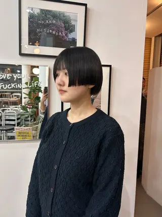 ショート VISION   aoyama所属・かがやしづ ⭐️ハイトーンのヘアスタイル