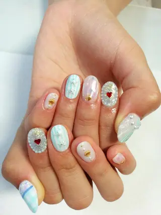 ネイル VIOLUS所属・VIOLUS 関目のネイルデザイン