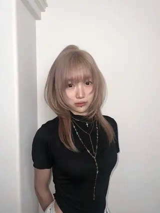 セミロング AIRA/ブリーチ ‪/透明感カラーのヘアスタイル