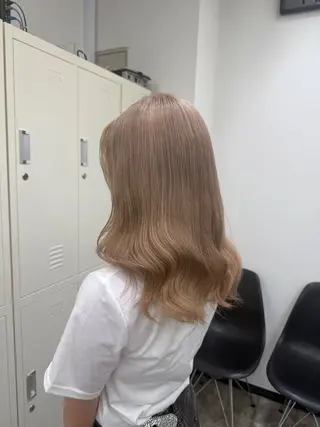 セミロング 🌈ハイトーンカラー ⋆˚ʚɞにいな🌈のヘアスタイル