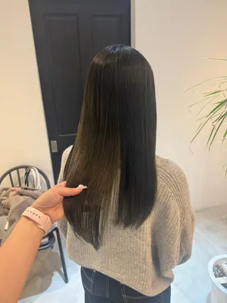 セミロング ALLYS 渋谷店所属・最高級の艶のある カラーmei🎨のヘアスタイル