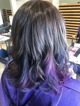 ミディアム カラー 早川 真幸のヘアスタイル