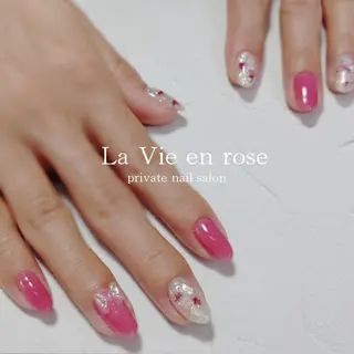 ネイル ラヴィアン ローズのネイルデザイン