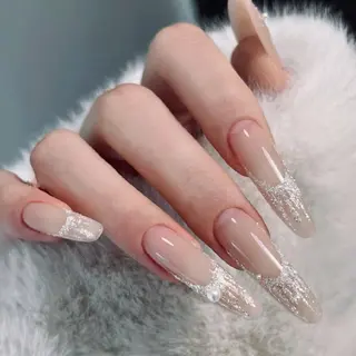 ネイル 小島 阿佑美のネイルデザイン