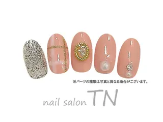 ネイル 矢川 まどかのネイルデザイン