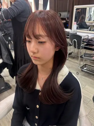 セミロング さとう さくらのヘアスタイル
