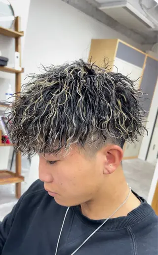 ショート カラー パーマ メンズ DIECE  SHIBUYA所属・小野寺 彗人のヘアスタイル