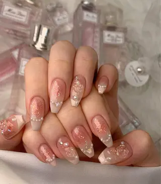 ネイル Lina nail所属・Lunaa 池袋のネイルデザイン