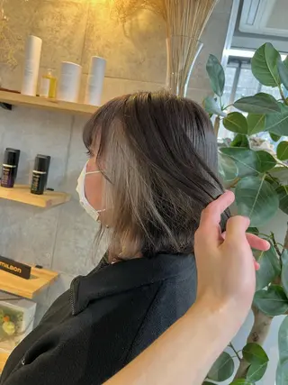 ショート カラー ハイトーンカラ ー/小川のヘアスタイル