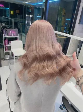 セミロング カラー ヘアアレンジ メンズ キッズ 💟Chloe原宿店 🩶ハイトーンのヘアスタイル
