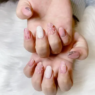 ネイル 結城 怜菜のネイルデザイン