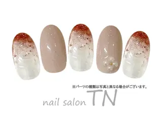 ネイル 矢川 まどかのネイルデザイン