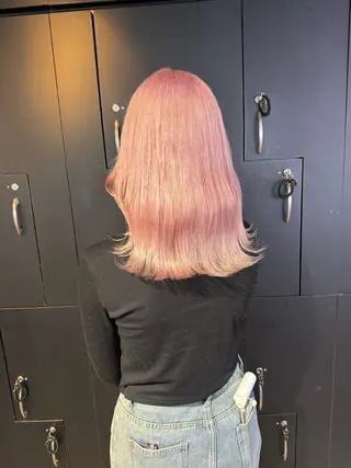 セミロング カラー 🦄垢抜けボブ特化× 暖色カラー未来🦄のヘアスタイル