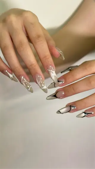 ネイル MoveOn所属・りん ✨のネイルデザイン