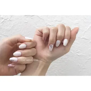 ネイル nail salon tina.所属・中山 はづきのネイルデザイン