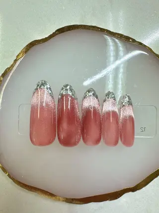 ネイル クイーンズネイル銀座所属・Queeens nailのネイルデザイン