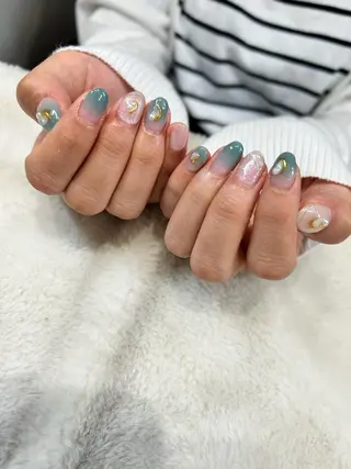 ネイル Laule'a Jr 🎀ネイリスト🌼のネイルデザイン