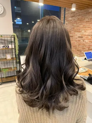 ミディアム pesca札幌所属・🐤pesca YAMAMOTO🐤のヘアスタイル