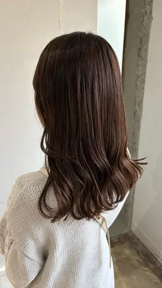 セミロング カラー 安藤 まりのヘアスタイル
