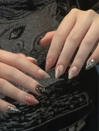 ネイル THE ONE 鈴木のネイルデザイン