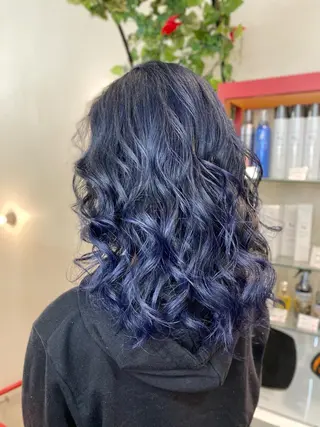 ミディアム ゆぴ☾‪/推しカラー /ハイトーンのヘアスタイル