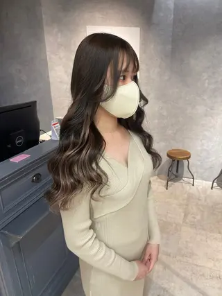 ロング カラー オフホワイトアンドなんば所属・福西 洋斗のヘアスタイル