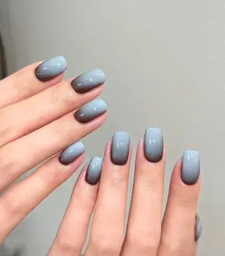 ネイル 小 雨のネイルデザイン