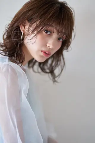 ミディアム カラー パーマ ヘアアレンジ 似合わせ×美髪改善✨ Yutoのヘアスタイル