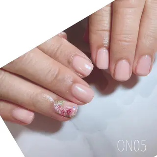 ネイル 園 寛子 （ネイリスト）のネイルデザイン