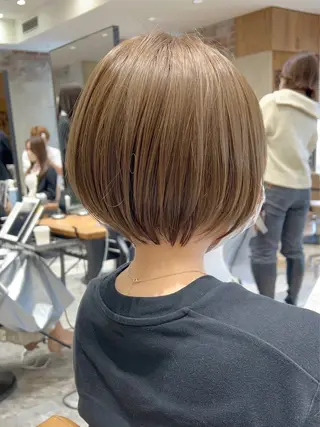 ショート カラー 💍新宿ショート 💍岩田莉奈のヘアスタイル