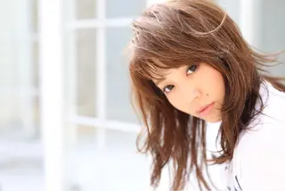 ミディアム セミロング ロング カラー パーマ マツエク・マツパ 小顔カット✨ 透明感カラー/村上のヘアスタイル