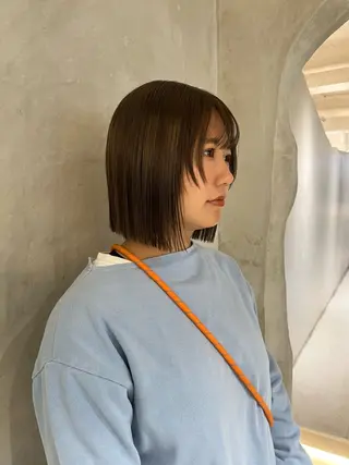 ミディアム effect横浜所属・切りっぱなしボブ/ 艶カラー/綾莉のヘアスタイル