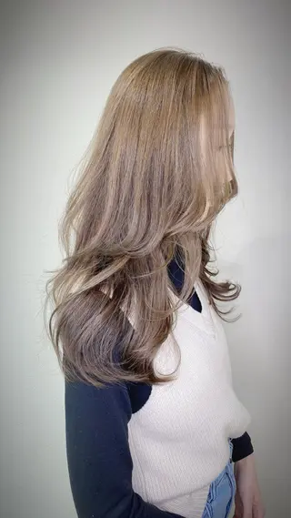 ロング カラー vifkrone所属・心斎橋ダブルカラー ⭐️カラー タカヤマのヘアスタイル