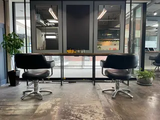 ユイカ🐮暖色カラー / 髪質改善のヘアスタイル