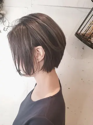 ショート カラー 尾野 恭平のヘアスタイル