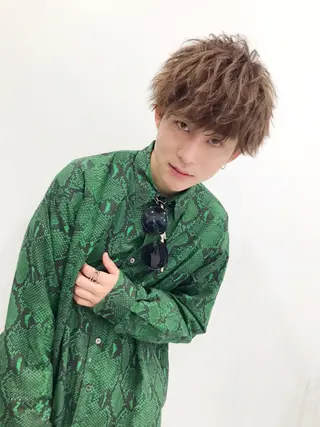 ショート カラー ヘアアレンジ メンズ 新世代パーマ⚡️ の達人トモ⚡️のヘアスタイル