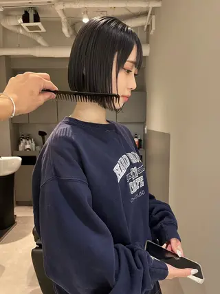 ショート ハイトーン/ ボブ 中村麟のヘアスタイル