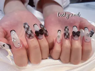ネイル Lucky nail  小林和希のネイルデザイン
