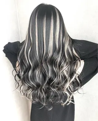 ロング カラー シール、 ハネエクステのヘアスタイル