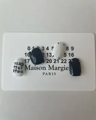 ネイル mio _POHEURのネイルデザイン