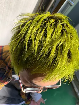 カラー ヘアアレンジ メンズ Moana by HEADLIGHT所属・tomoka／ デザインカラー🌺のヘアスタイル