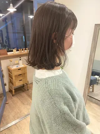 ミディアム カラー 🩰オリーブ/ ベージュ松本咲花🩰のヘアスタイル
