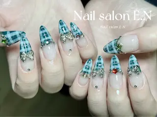 ネイル E.N🦋 長さ出し/持ち込みのネイルデザイン