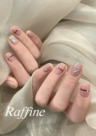 ネイル RAFFINE haru🦋🩵のネイルデザイン