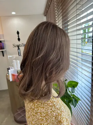 ミディアム stylist 🌼 SHIONのヘアスタイル